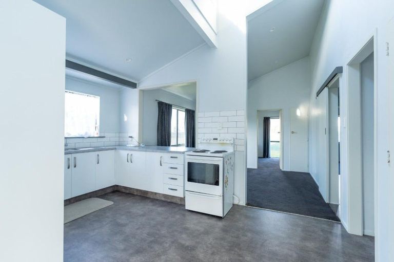 Photo of property in 56 Geraldine Crescent, Cloverlea, Palmerston North, 4412