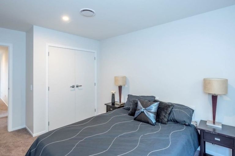 Photo of property in 99 Kakariki Grove, Waikanae, 5036