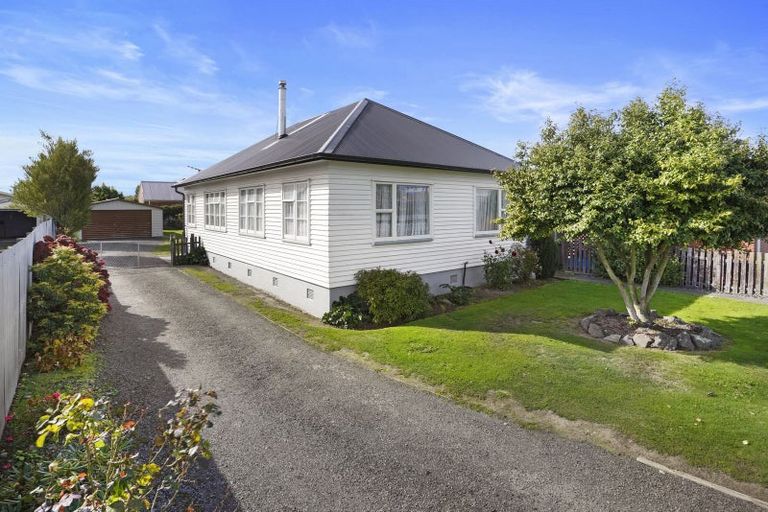 Photo of property in 28 Epsom Road, Sockburn, Christchurch, 8042