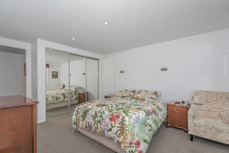 Photo of property in 16 Vanita Drive, Whitianga, 3510