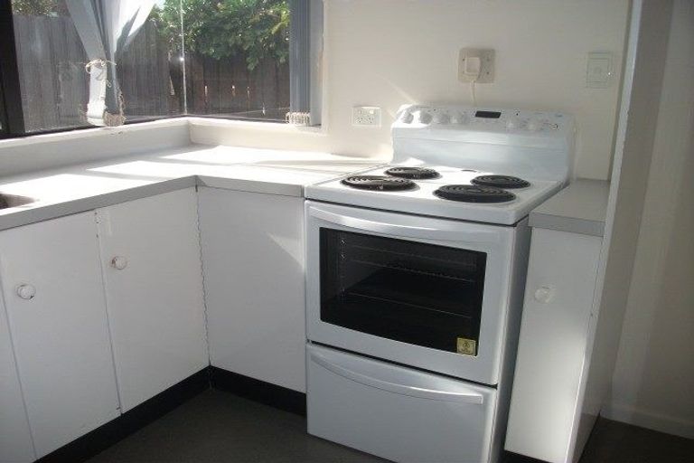 Photo of property in 106b Richmond Street, Petone, Lower Hutt, 5012