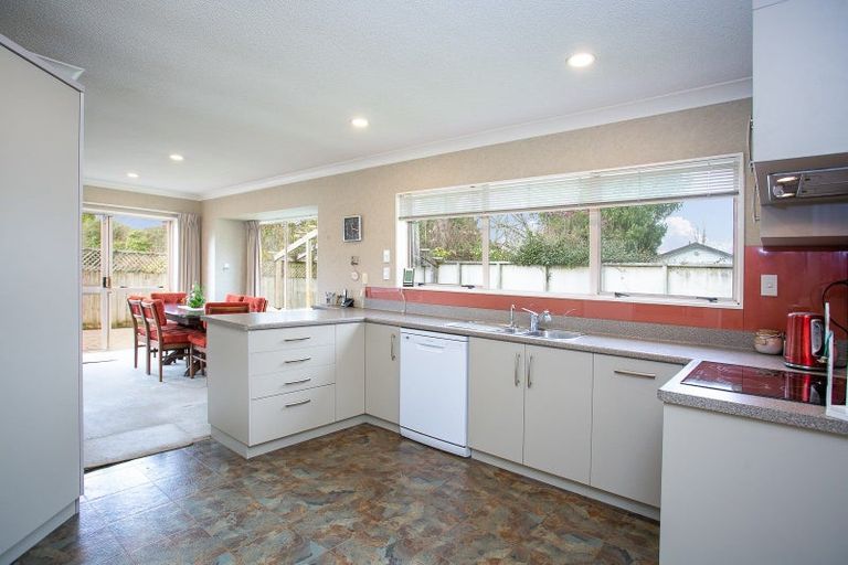 Photo of property in 31b Clare Street, Cambridge, 3434