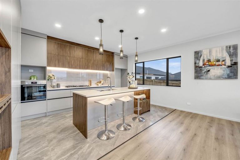 Photo of property in 59 Drumbuoy Drive, Flat Bush, Auckland, 2019