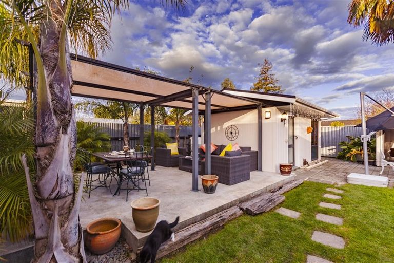 Photo of property in 16 Upham Crescent, Taradale, Napier, 4112