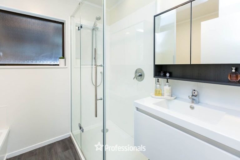 Photo of property in 5 Tulsa Grove, Totara Park, Upper Hutt, 5018