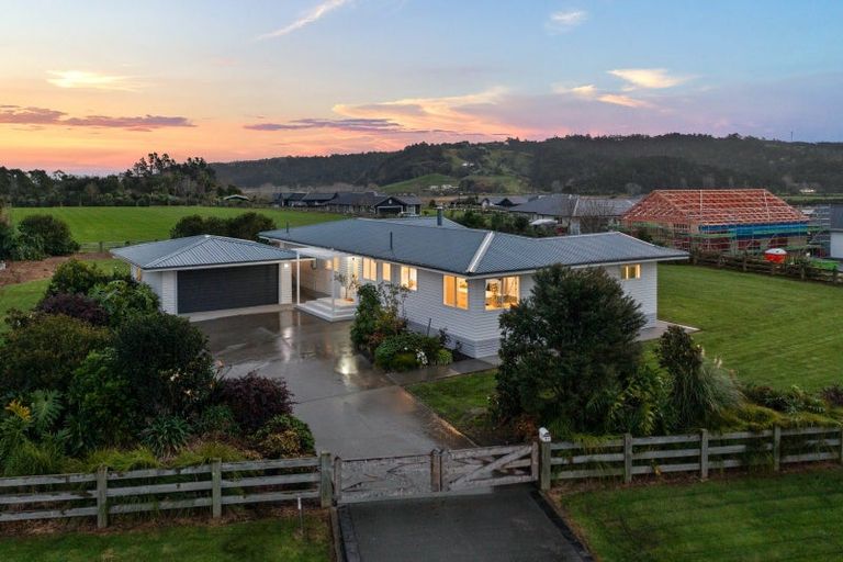 Photo of property in 21 Maclennan Farm Lane, Kaukapakapa, 0871
