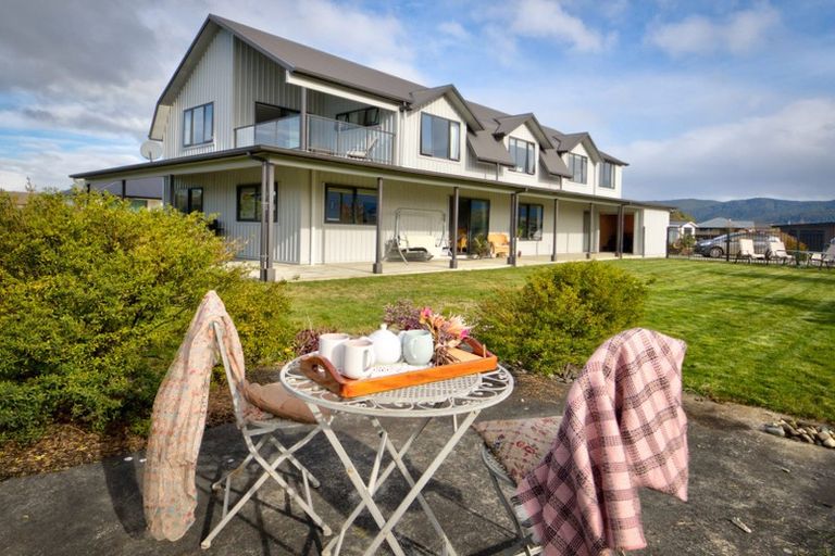 Photo of property in 18 Acheron Way, Te Anau, 9600