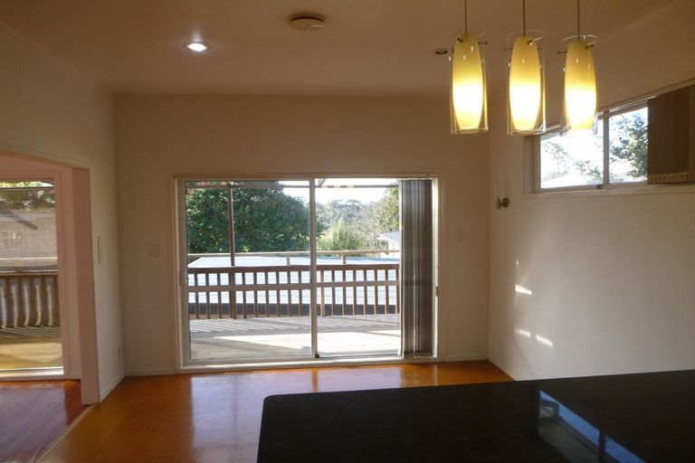 Photo of property in 21 Lake Road, Northcote, Auckland, 0627