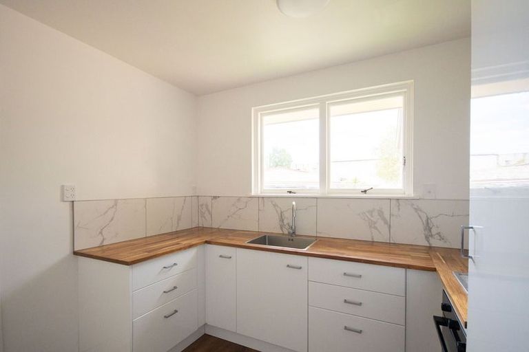 Photo of property in 2/7c Buchanans Road, Sockburn, Christchurch, 8042