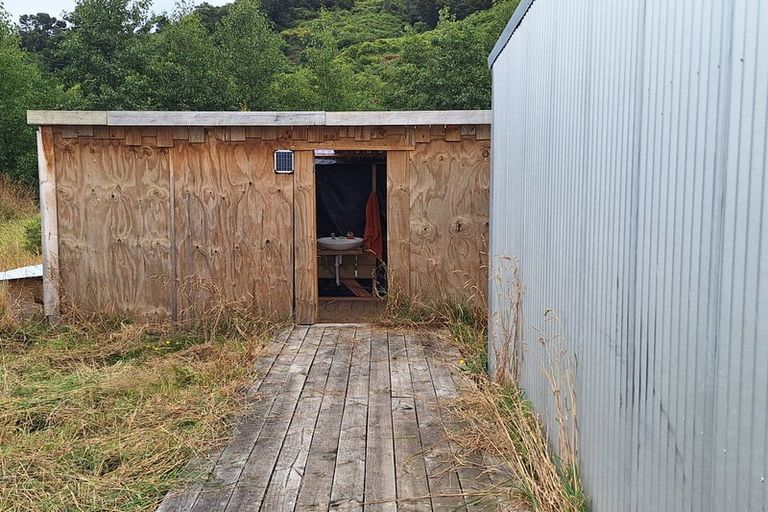 Photo of property in 695e Chester Road, West Taratahi, Carterton, 5791