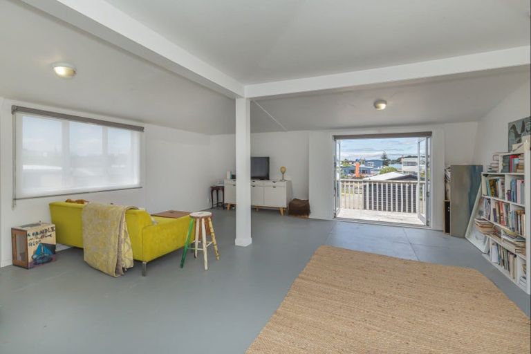 Photo of property in 14 Hunia Terrace, Himatangi Beach, Foxton, 4891