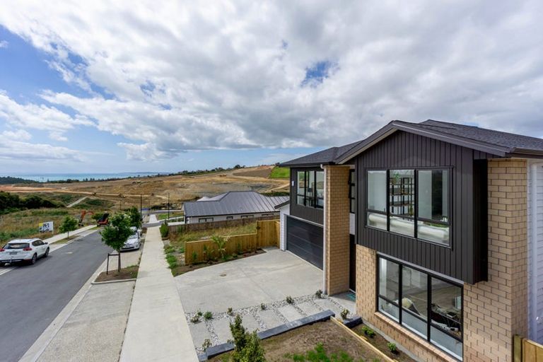 Photo of property in 10 Rockpool Road, Orewa, 0931