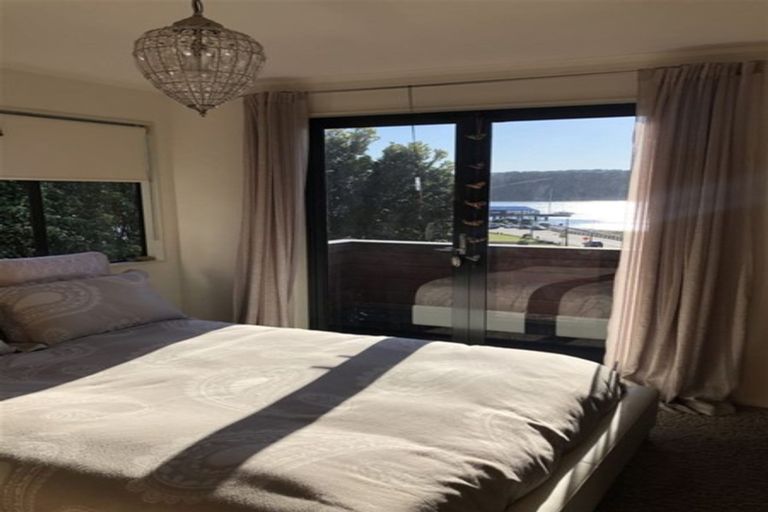 Photo of property in 1/382 Evans Bay Parade, Hataitai, Wellington, 6021