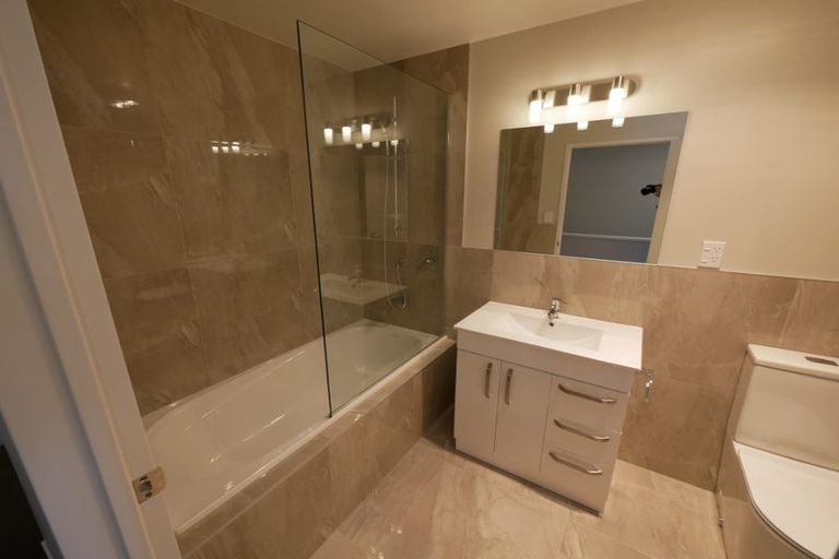 Photo of property in 12 Warbler Crescent, Papakura, 2110