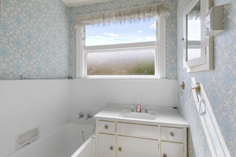 Photo of property in 37 Mcsaveneys Road, Marshland, Christchurch, 8051