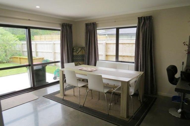Photo of property in 35 Cyrus Street, Whalers Gate, New Plymouth, 4310