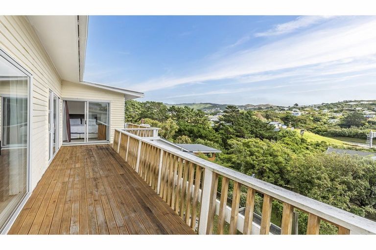 Photo of property in 99 Helston Road, Paparangi, Wellington, 6037