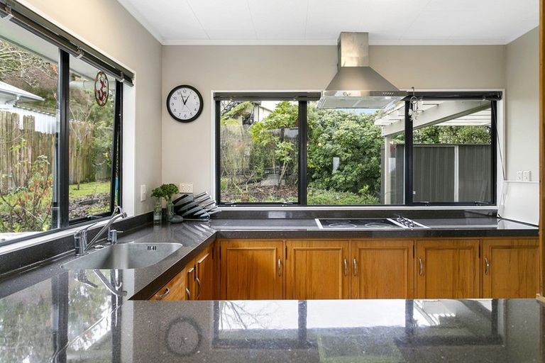 Photo of property in 2/10 Te Hepera Street, Waipahihi, Taupo, 3330