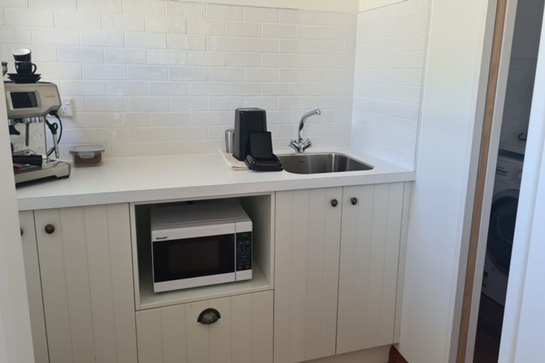 Photo of property in 13 Cambridge Road, Martinborough, 5711