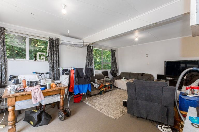Photo of property in 6 Penryn Drive, Camborne, Porirua, 5026