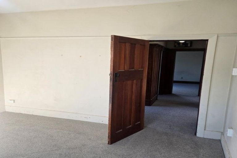 Photo of property in 32 Tower Street, Hornby, Christchurch, 8042