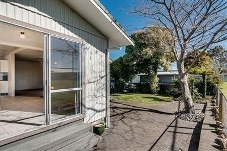 Photo of property in 33 Frickleton Street, Taradale, Napier, 4112