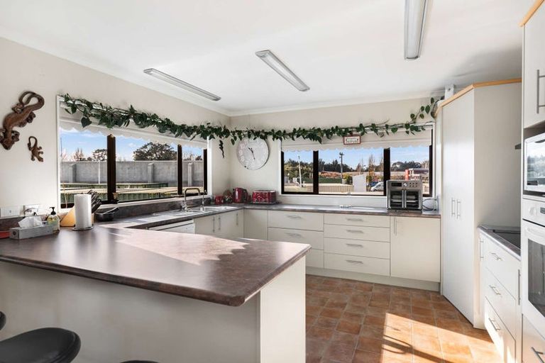 Photo of property in 3 Russell Street, Marton, 4710