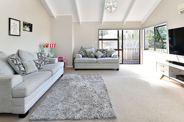 Photo of property in 1/169 Hibiscus Coast Highway, Red Beach, 0932