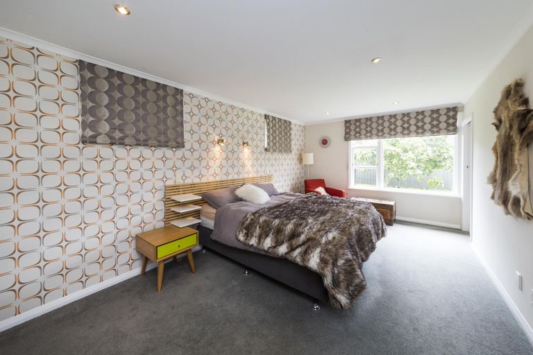 Photo of property in 12 Parata Street, Hokowhitu, Palmerston North, 4410