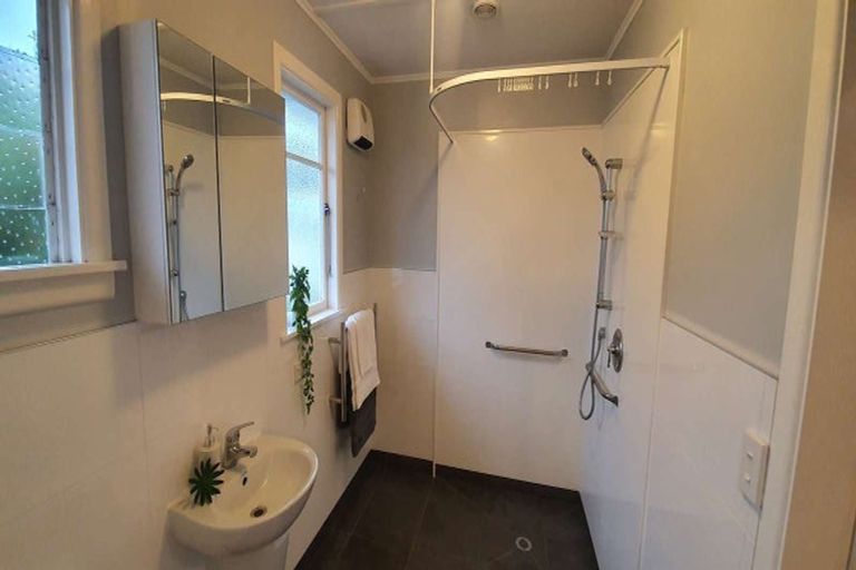 Photo of property in 54 Daniell Street, Featherston, 5710