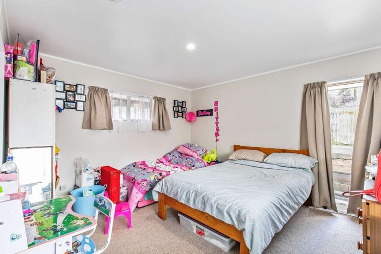 Photo of property in 57 Bellville Drive, Clendon Park, Auckland, 2103
