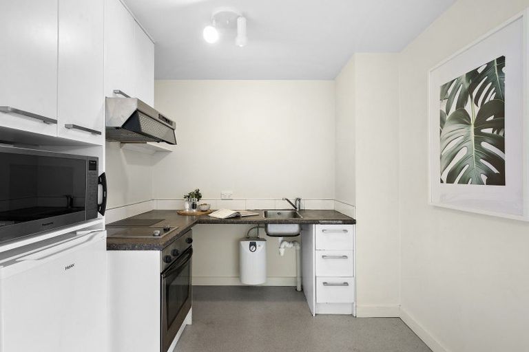 Photo of property in Southern Cross Apartments, 413/35 Abel Smith Street, Te Aro, Wellington, 6011