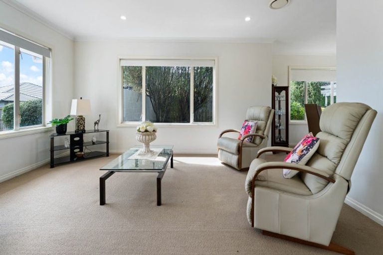 Photo of property in 19 Aufidius Place, Pukekohe, 2120