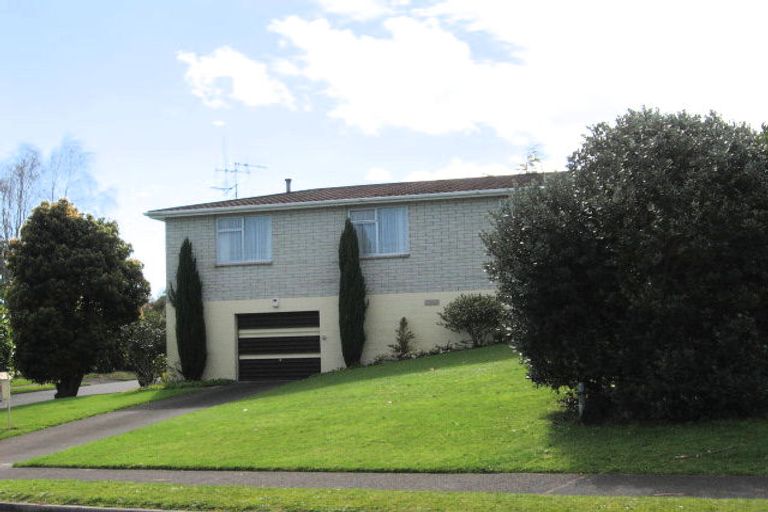 Photo of property in 20 Arawata Avenue, Welcome Bay, Tauranga, 3112