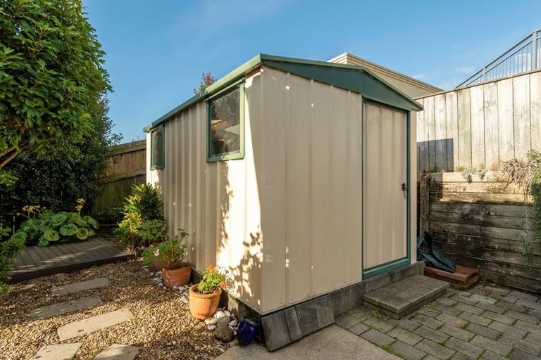 Photo of property in 27 Oteki Park Drive, Welcome Bay, Tauranga, 3112