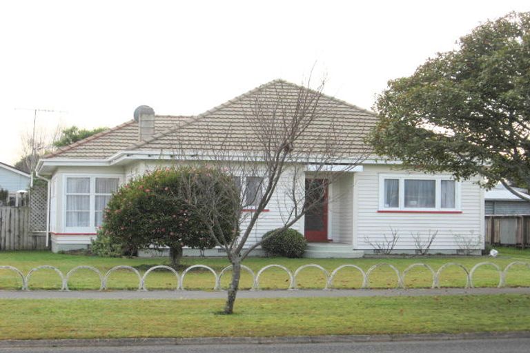 Photo of property in 14 Winter Street, Fairfield, Hamilton, 3214