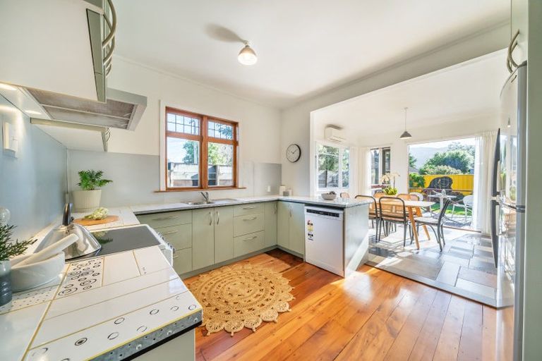 Photo of property in 53 Palmer Crescent, Silverstream, Upper Hutt, 5019