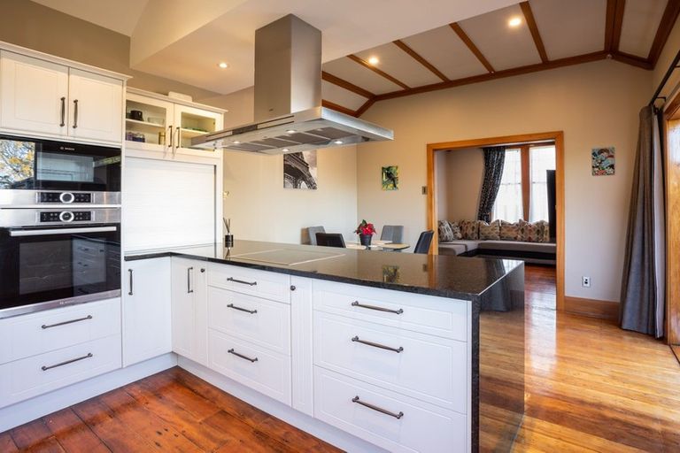 Photo of property in 102 Maxwells Line, Awapuni, Palmerston North, 4412