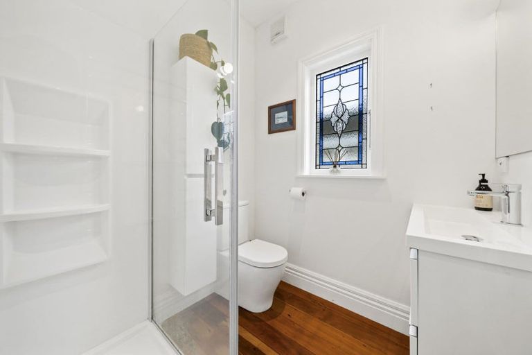 Photo of property in 1 Woodland Road, Johnsonville, Wellington, 6037