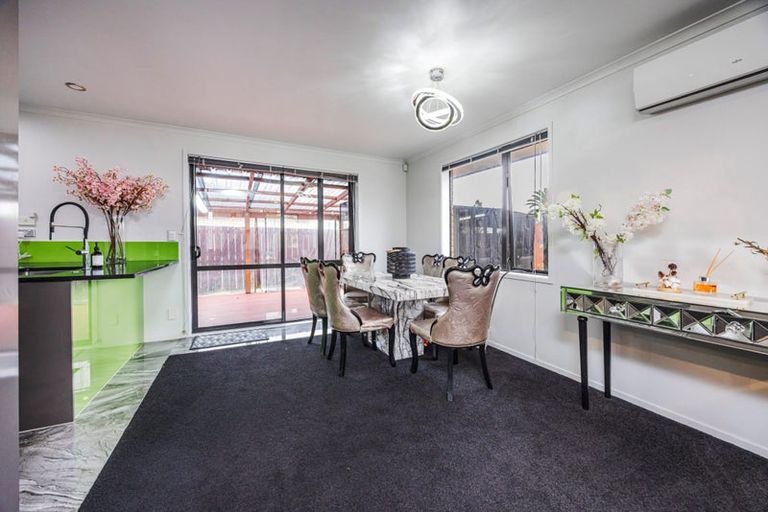Photo of property in 54 Cyclamen Road, Mangere, Auckland, 2022
