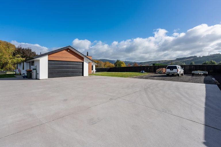 Photo of property in 8 Buckeye Grove, Outram, 9019