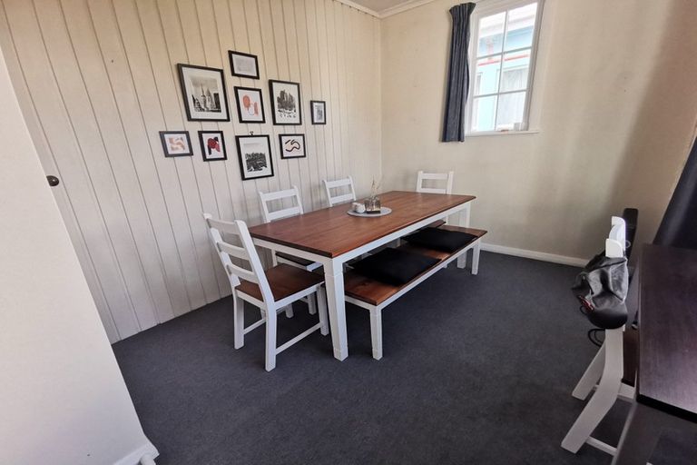 Photo of property in 71 Pirie Street, Mount Victoria, Wellington, 6011