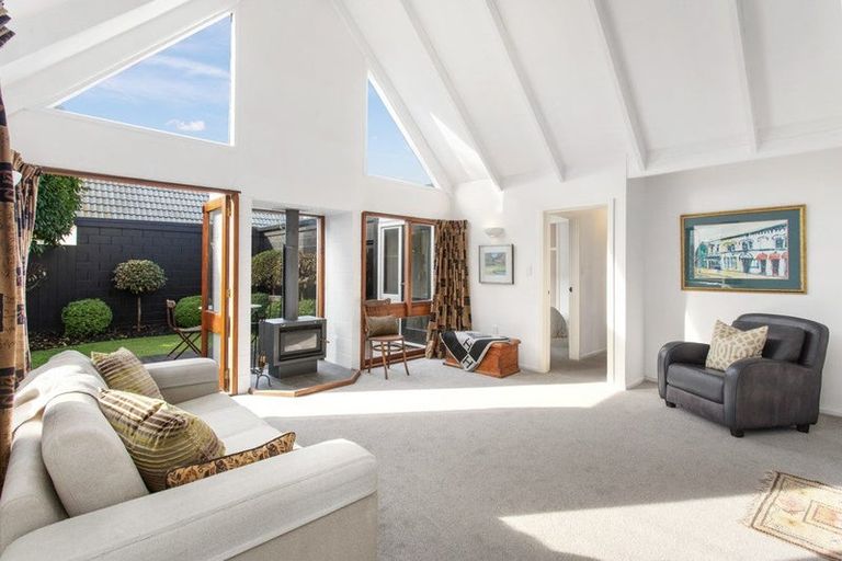 Photo of property in 68 Hartley Avenue, Strowan, Christchurch, 8052