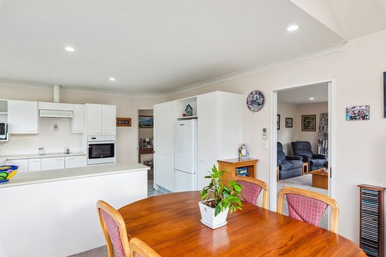 Photo of property in 474 Te Moana Road, Waikanae, 5036