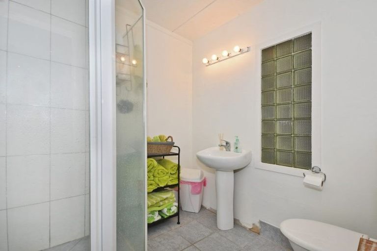 Photo of property in 69a Hatea Drive, Regent, Whangarei, 0112