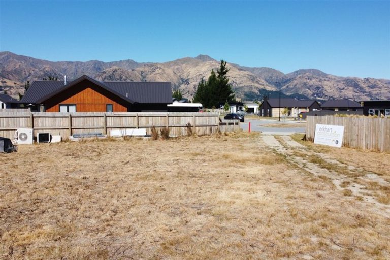 Photo of property in 18 Dingle Street, Lake Hawea, 9382