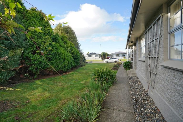 Photo of property in 22 Moray Crescent, Grasmere, Invercargill, 9810