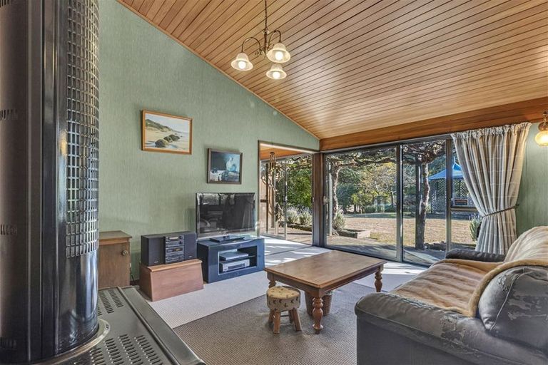 Photo of property in 548 Weedons Ross Road, West Melton, 7676