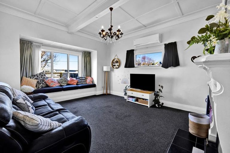 Photo of property in 37 Dixon Avenue, Hawera, 4610