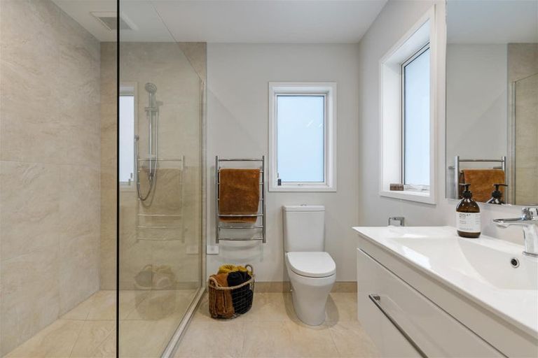 Photo of property in 108b Riverview Road, Whangamata, 3620